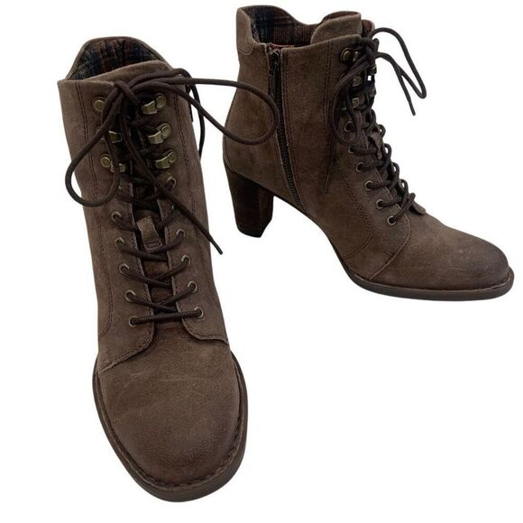 BORN Goslyn Lace up Booties - Picture 3 of 10